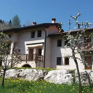 Le Farfalle - Un Angolo Di Quite In Laghi Casa vacanze Stalle Comparetti